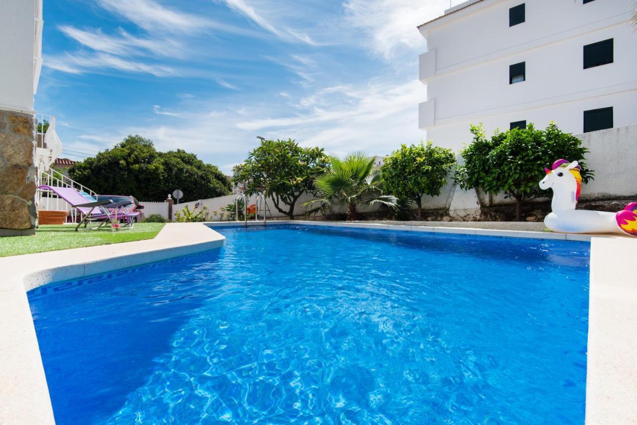 Villa Palm Beach Marina Benalmadena 3 Min Walking From The Sea Buitenkant foto