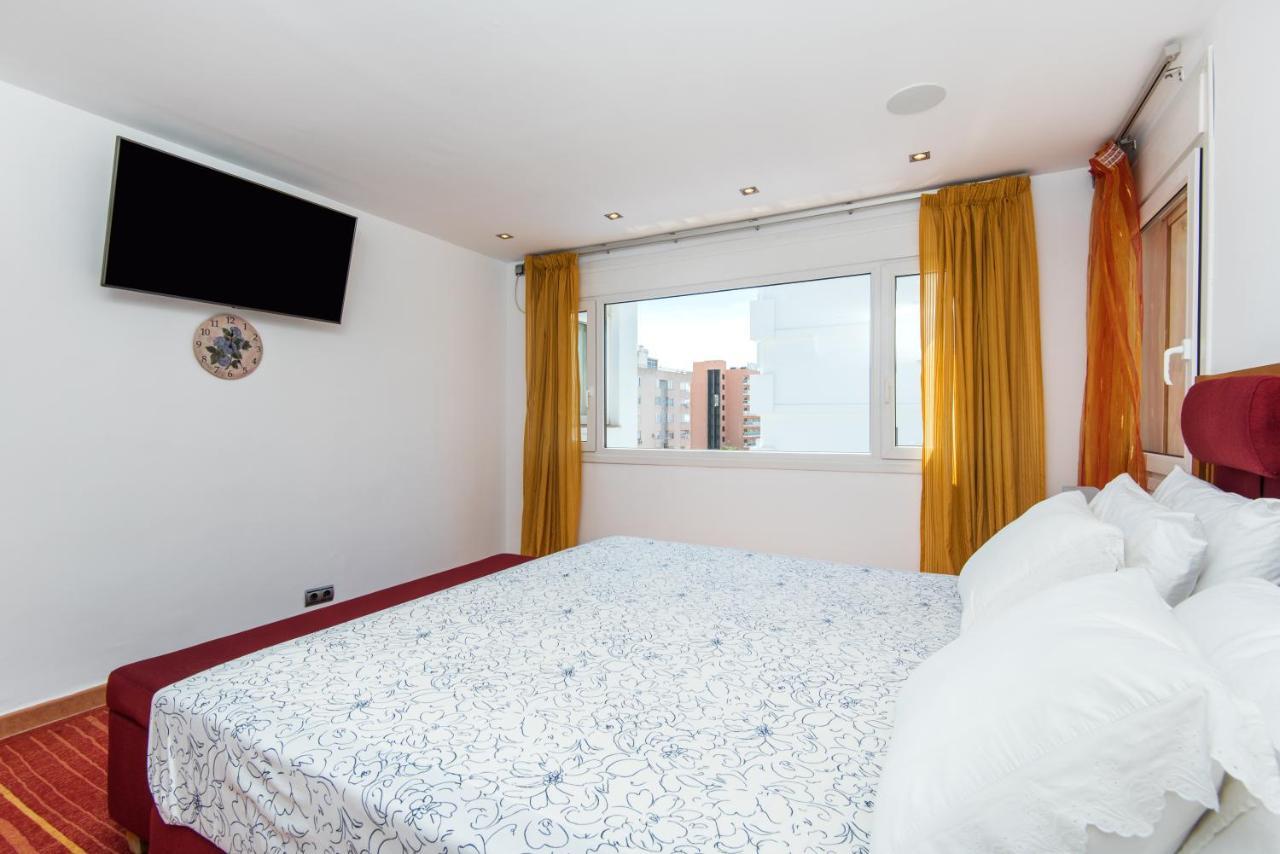 Villa Palm Beach Marina Benalmadena 3 Min Walking From The Sea Buitenkant foto